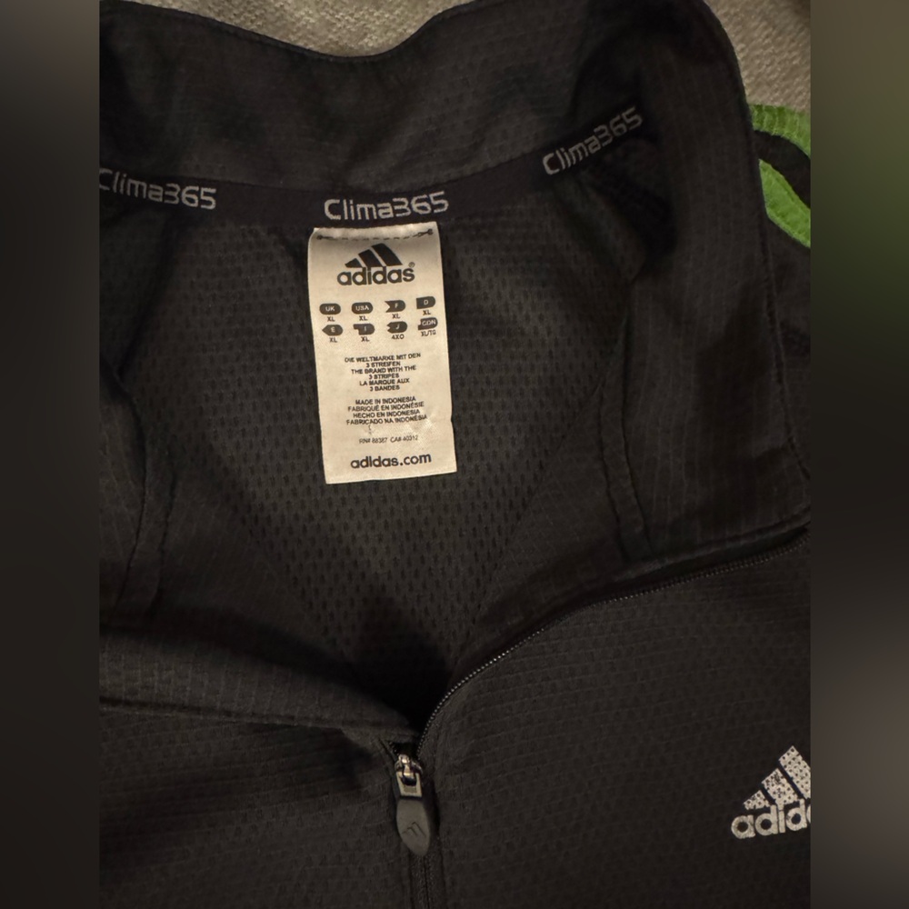 Adidas Clima365 Black and Green Half-Zip Top - Picture 5 of 7